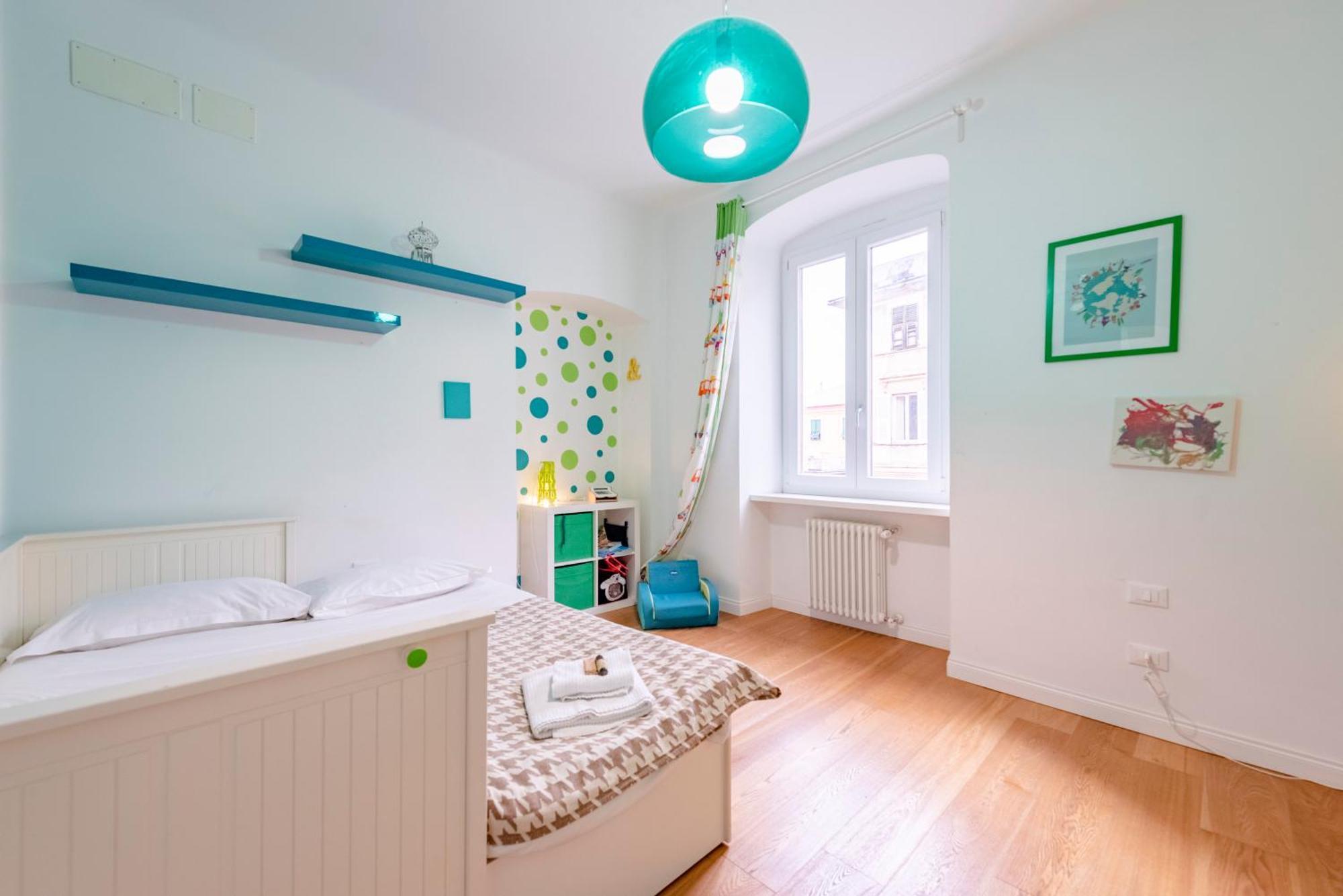 Joivy Family Friendly Apt For 6, Near Royal Palace Museum Appartement Genua Buitenkant foto